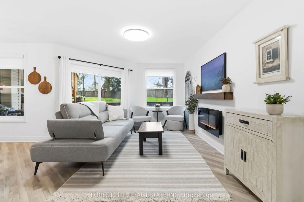 1220 Thorpe Road 109, Burlington
