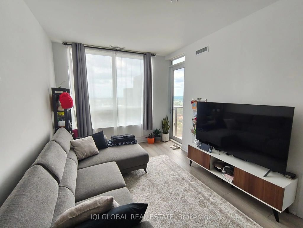 36 Elm Drive 3107, Mississauga