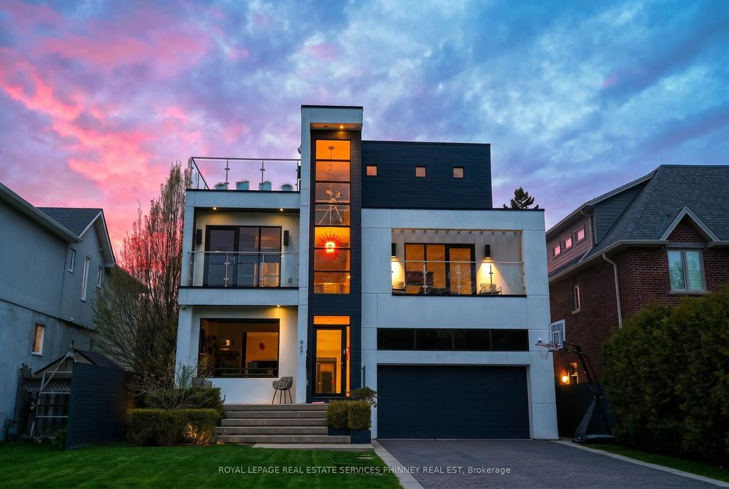 647 Montbeck Crescent, Mississauga
