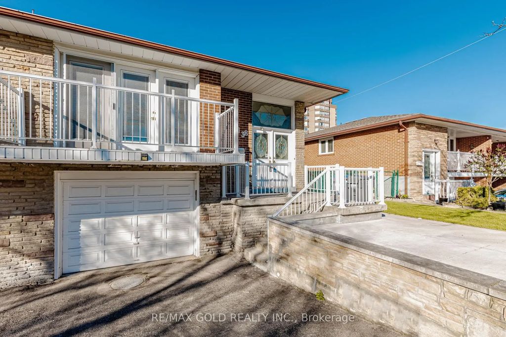 38 Achill Crescent, Mississauga