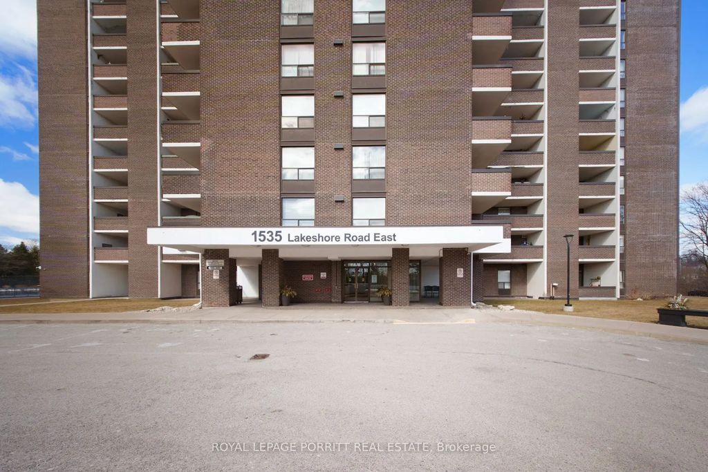 1535 Lakeshore Road E 201, Mississauga