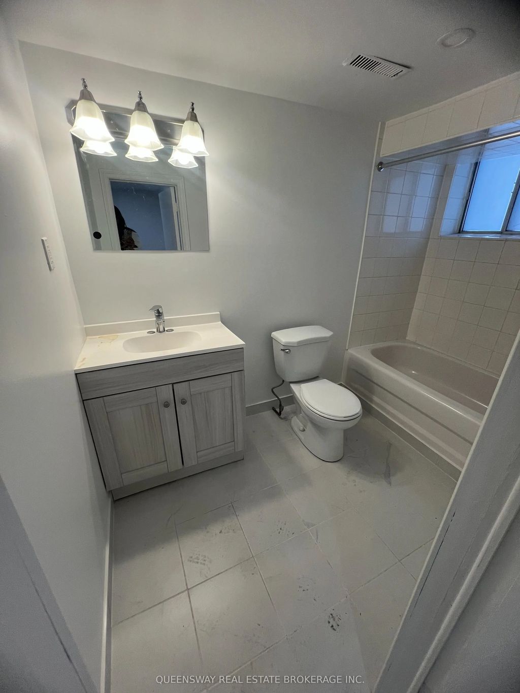 1389 Lansdowne Avenue, Toronto W03