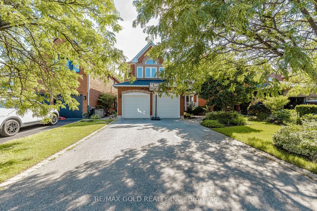 93 Lauchlin Crescent, Halton Hills