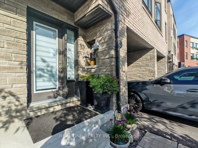 19 Woodstream Drive, Toronto W10