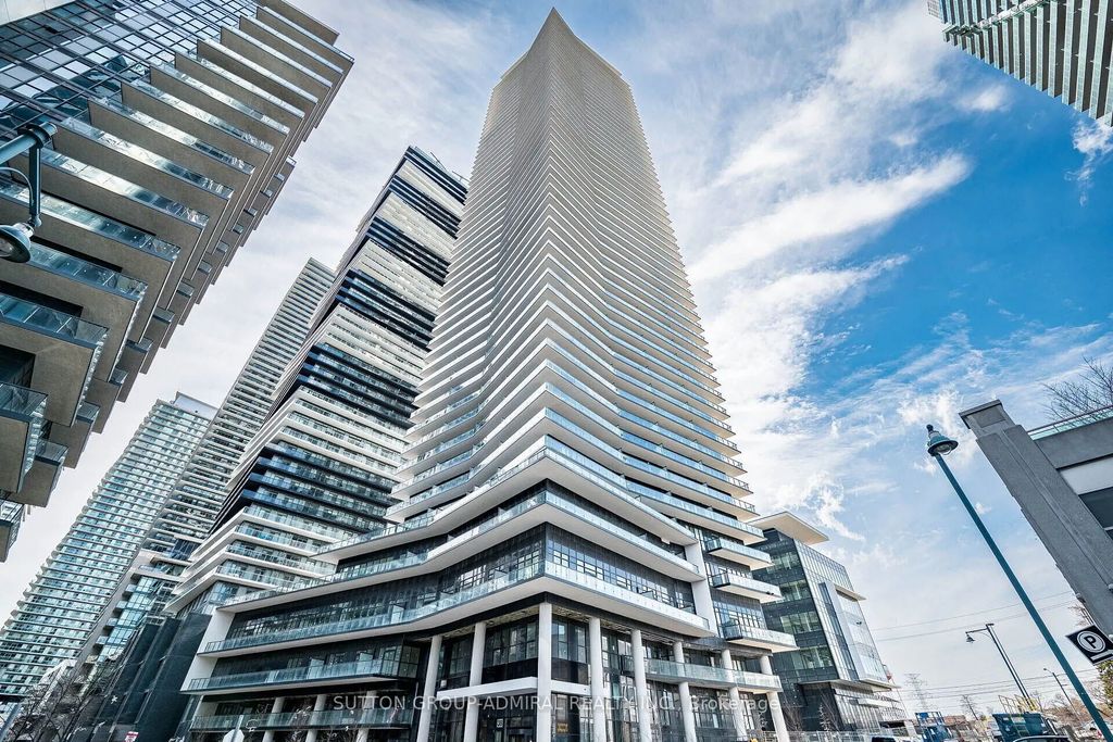 38 Annie Craig Drive 4305, Toronto W06