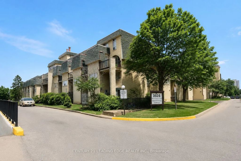1624 Bloor Street 82, Mississauga