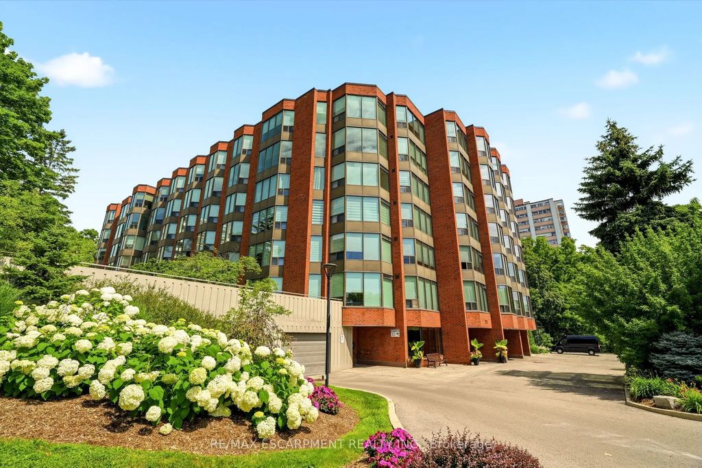 2121 Lakeshore Road 507, Burlington
