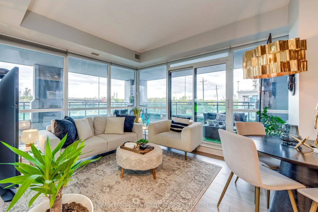 16 Brookers Lane 203, Toronto W06