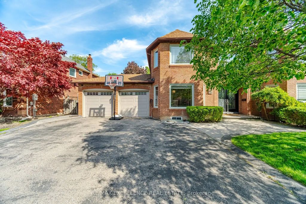 28 Ridelle Court, Brampton
