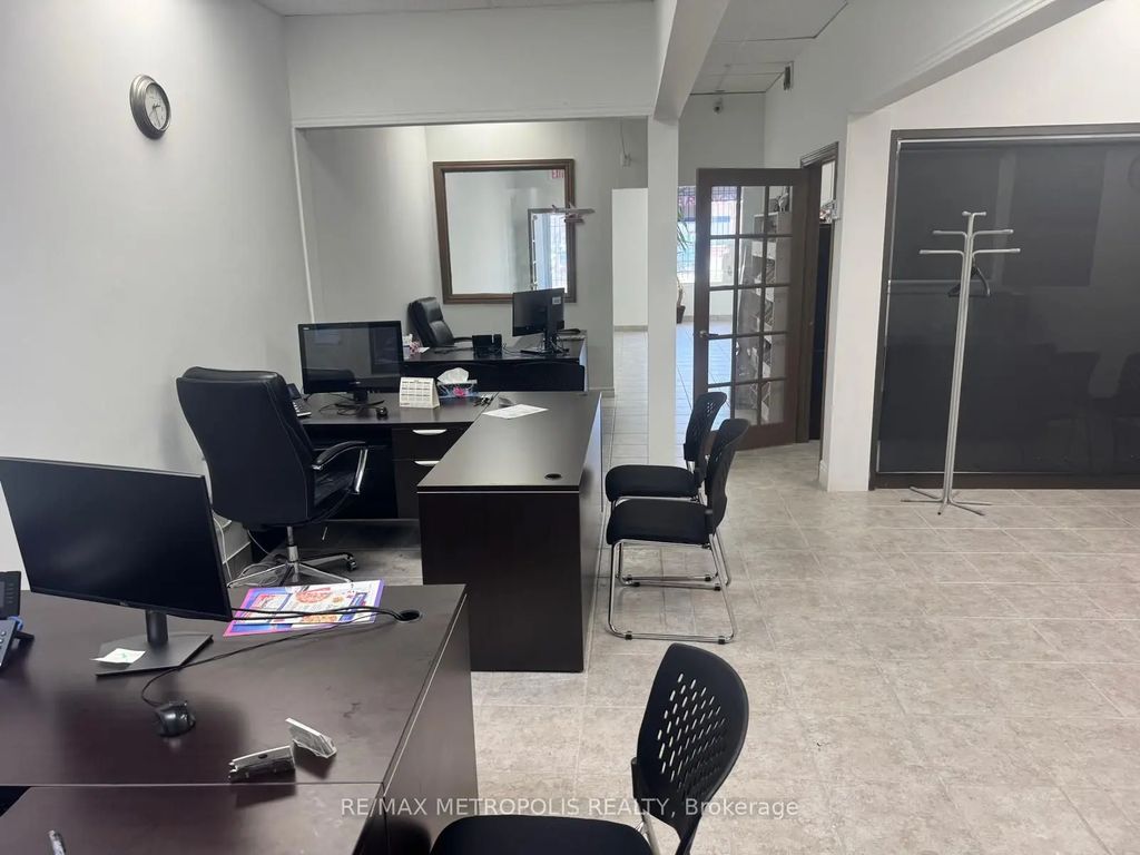 5390 Terry Fox Way 104, Mississauga