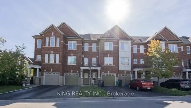 27 Denison Avenue, Brampton