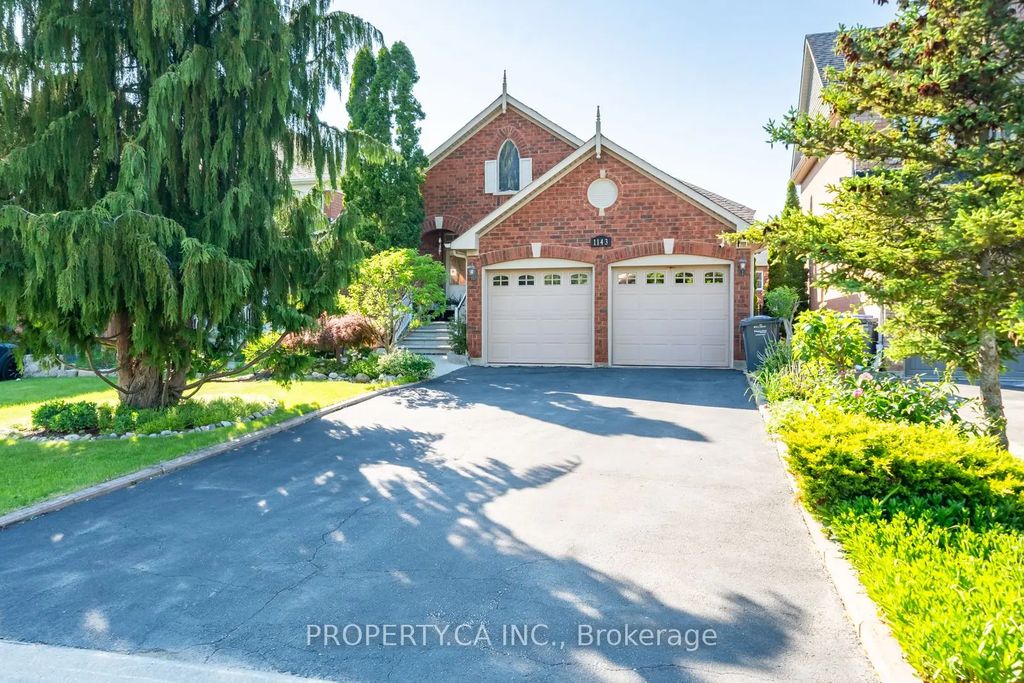1143 Carding Mill Place, Mississauga