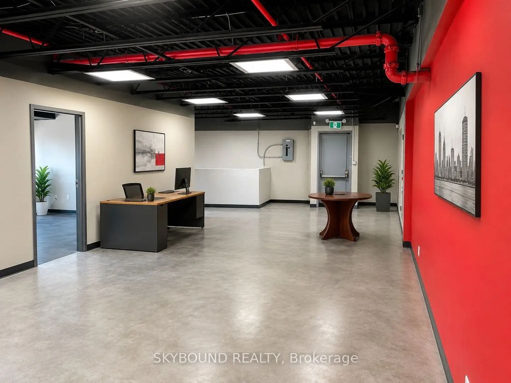 15 Akron Road, Toronto W06