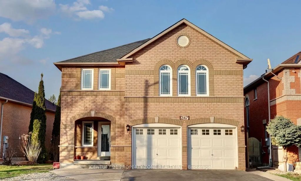 247 Cresthaven Road, Brampton