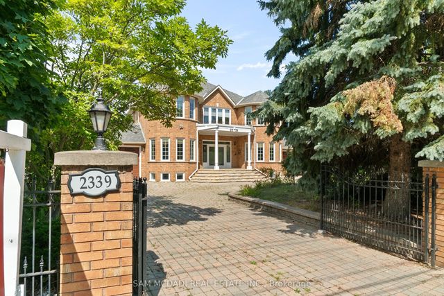 2339 Glengarry Road, Mississauga