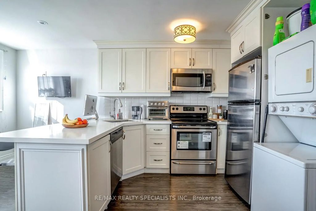 6 Brant Street 1, Mississauga