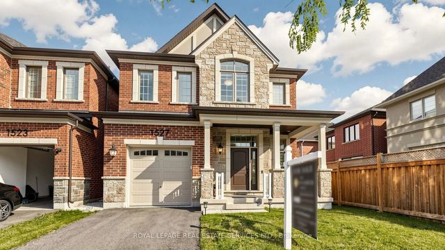 1527 Varelas Passage, Oakville