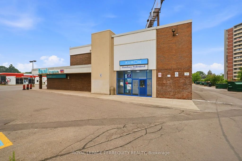 4700 Jane Street 204, Toronto W05