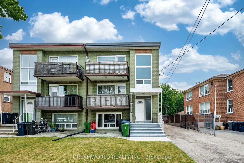 7 Diana Drive, Toronto W05