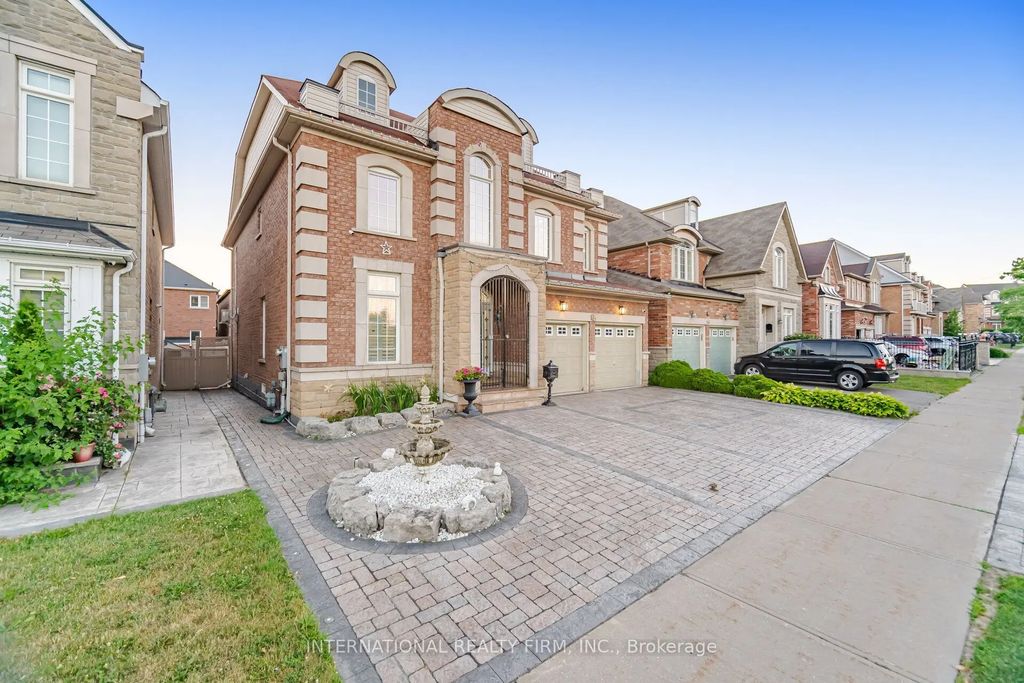 84 Fred Young Drive, Toronto W05