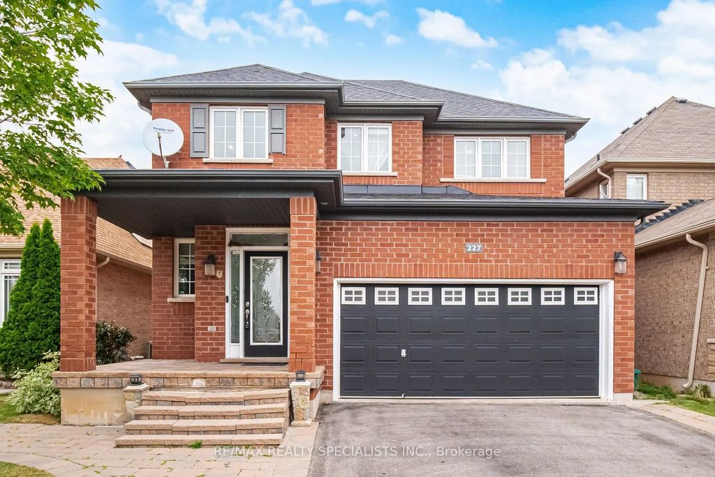 227 Minto Crescent, Milton