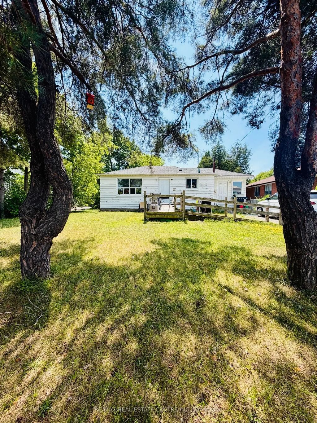 7118 Goreway Drive, Mississauga