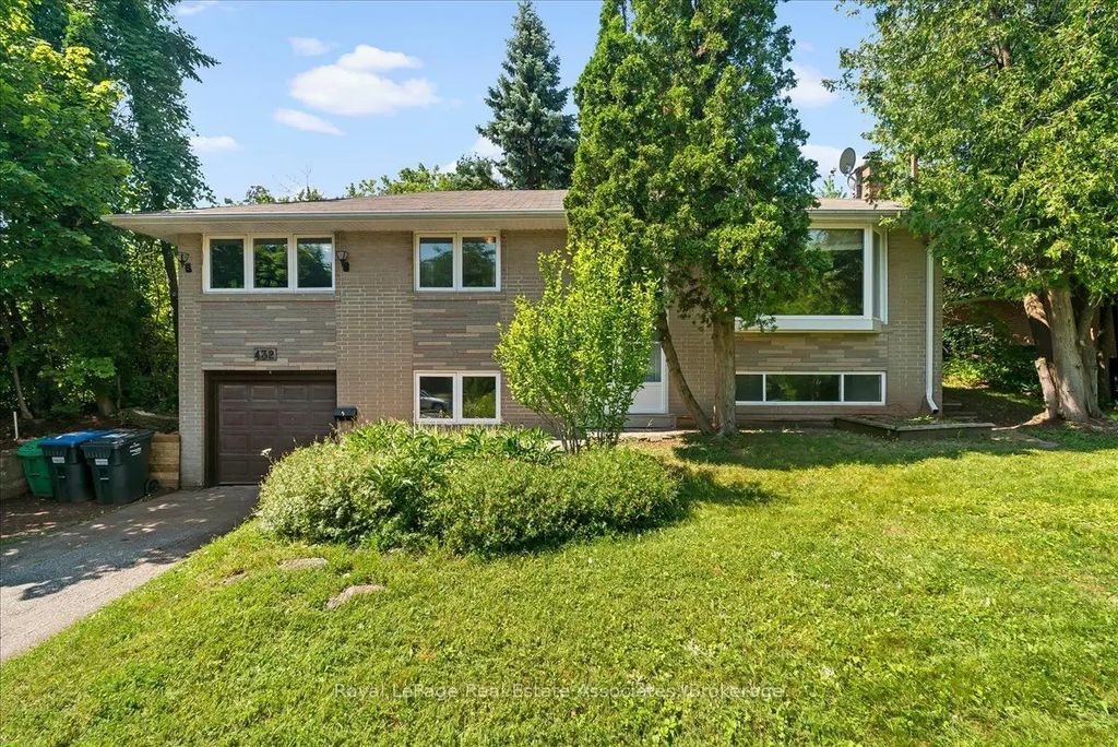 132 Vista Boulevard, Mississauga