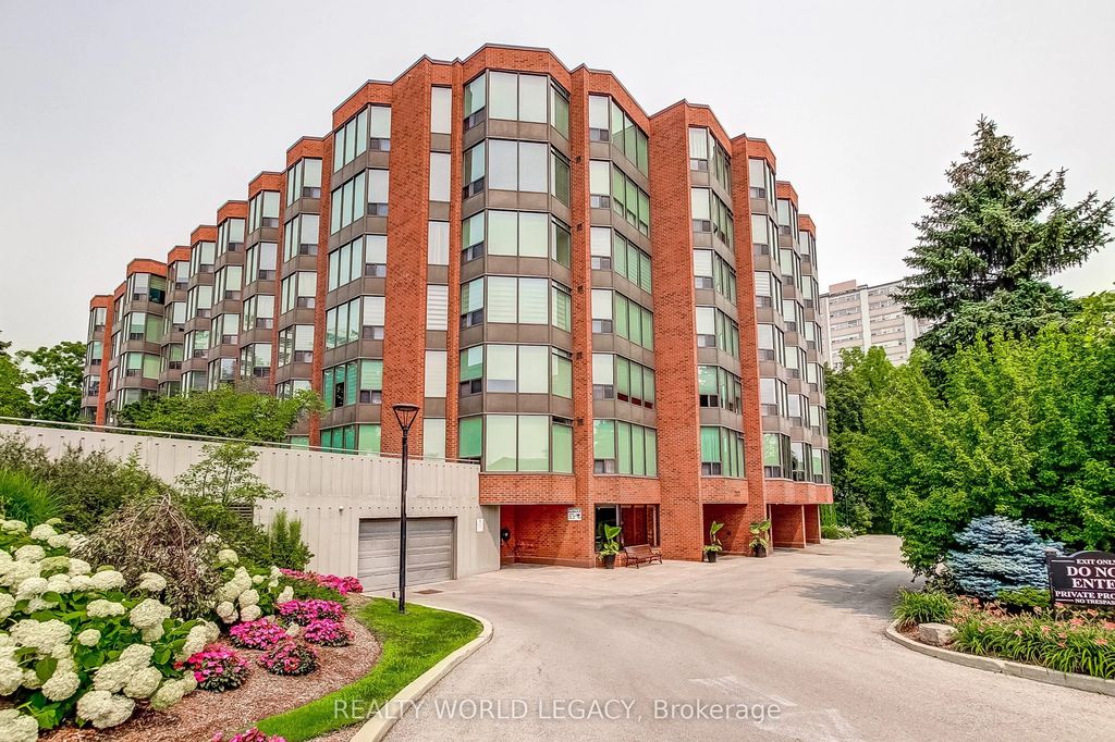 2121 Lakeshore Road 501, Burlington