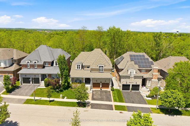 298 Eaton Street, Halton Hills