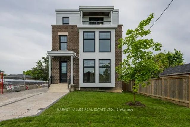 165 Spalding Road 2, Toronto W05
