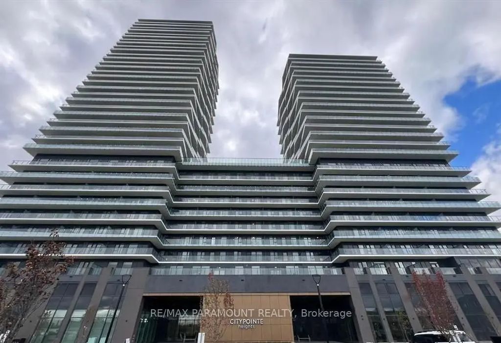 15 Skyridge Drive 414, Brampton
