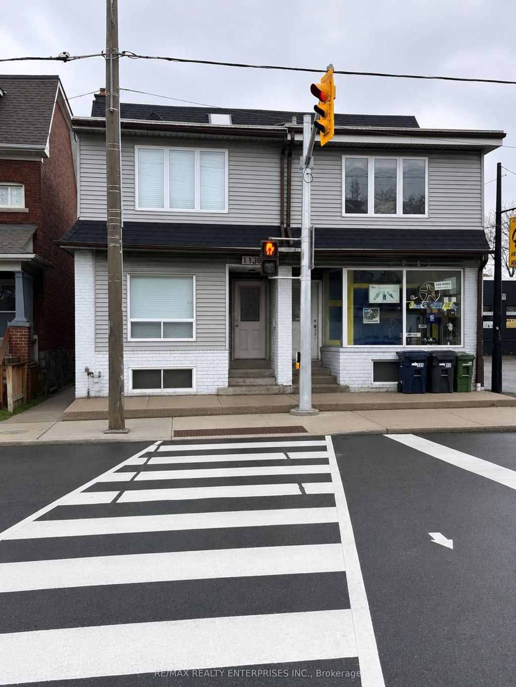 1136 Dufferin Street Main, Toronto W02