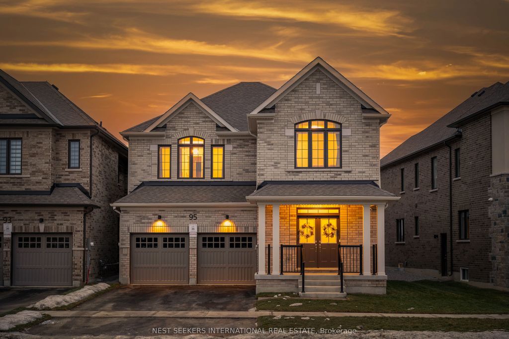 95 Pembrook Street, Caledon