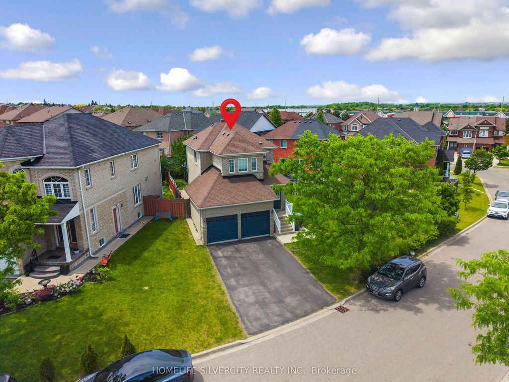 6 Aria Lane, Brampton