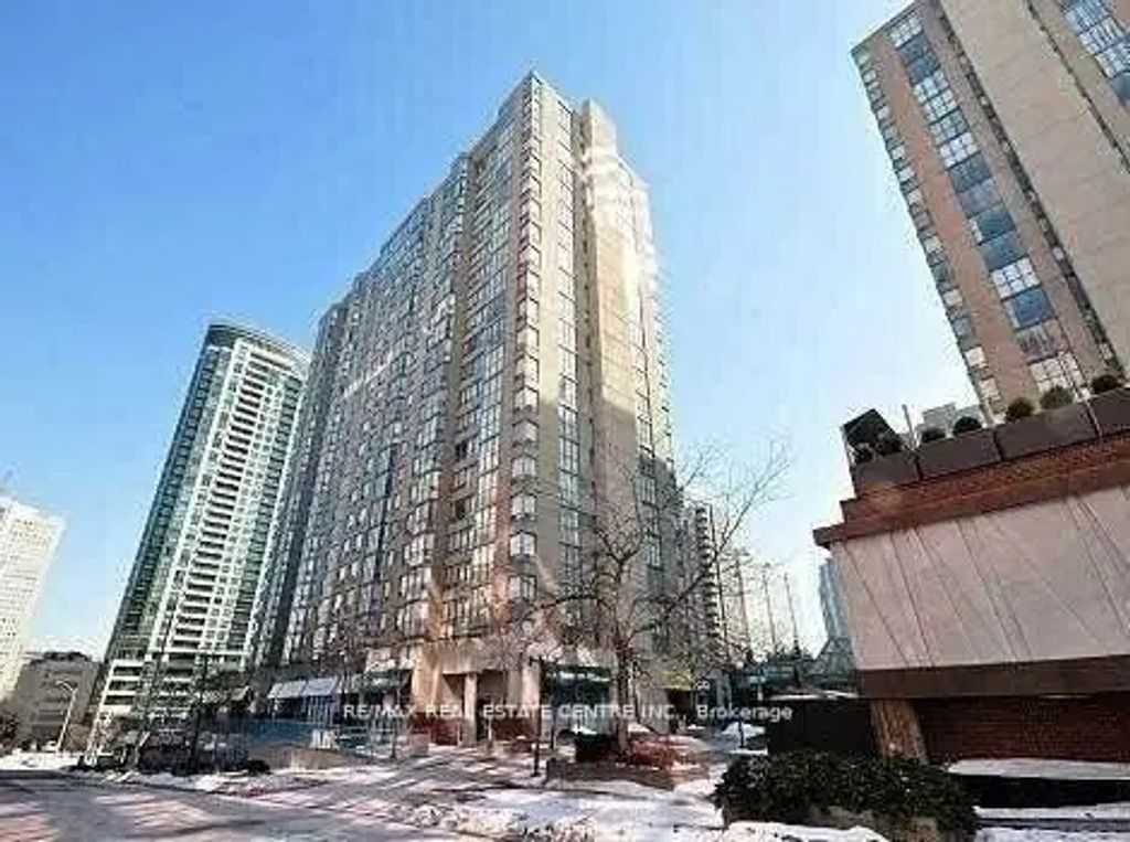 265 Enfield Place 1403, Mississauga