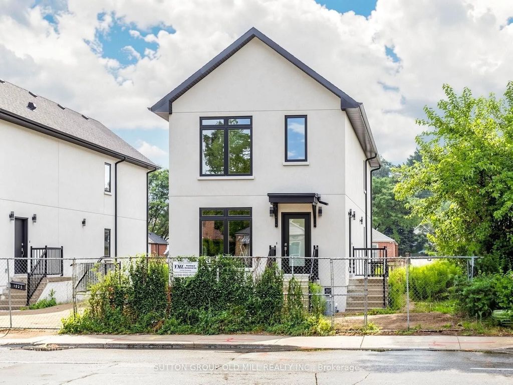 1927 Lawrence Avenue W 4, Toronto W04
