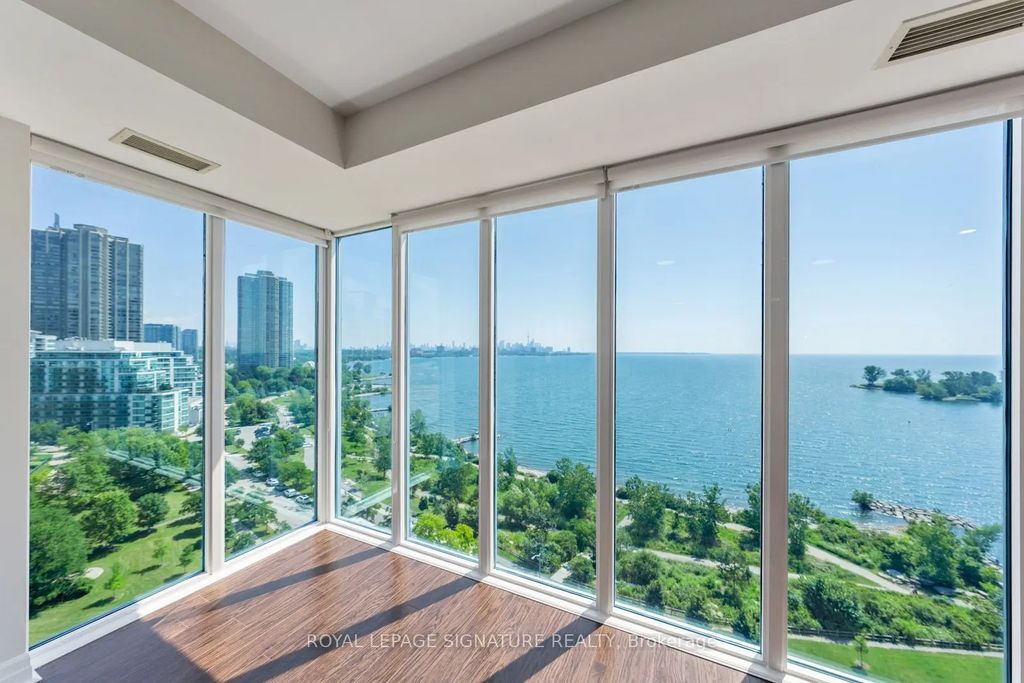 58 Marine Parade Drive 1103, Toronto W06