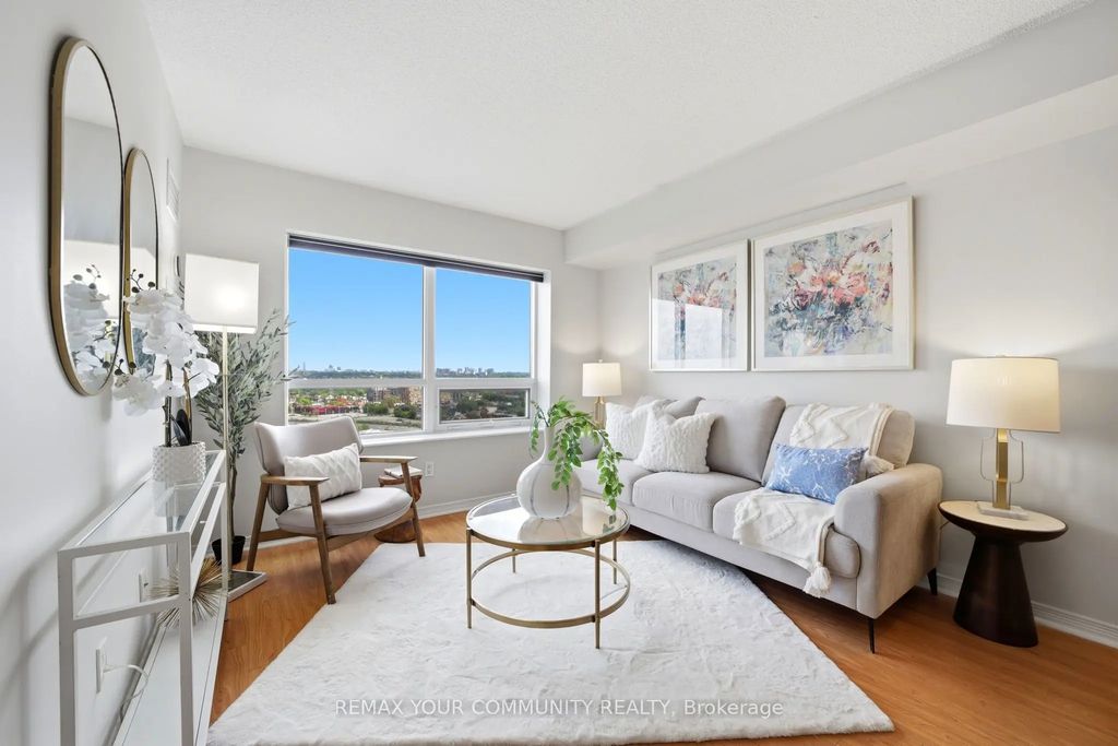 60 Heintzman Street 2102, Toronto W02