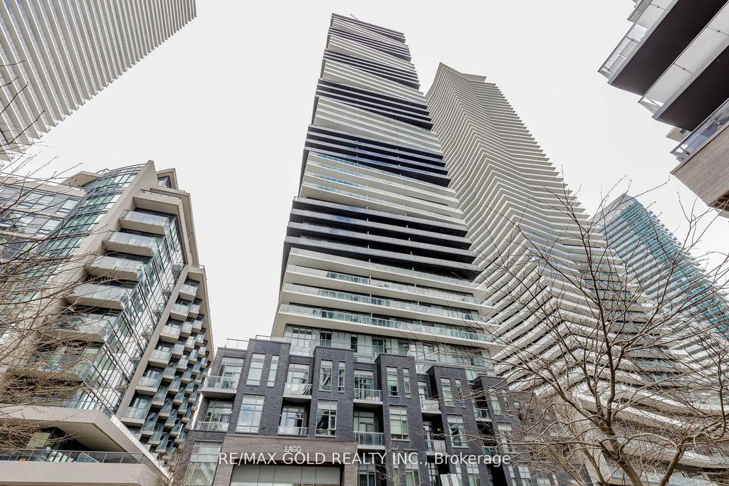 56 Annie Craig Drive 2203, Toronto W06