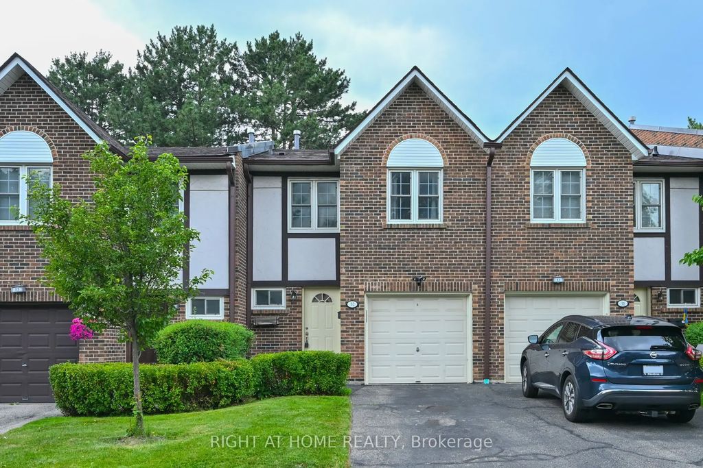 2120 Rathburn Road E 32, Mississauga
