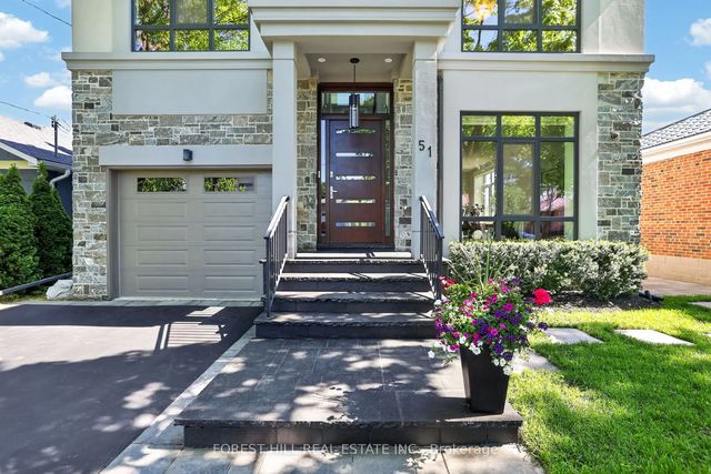 51 Greenfield Drive, Toronto W08