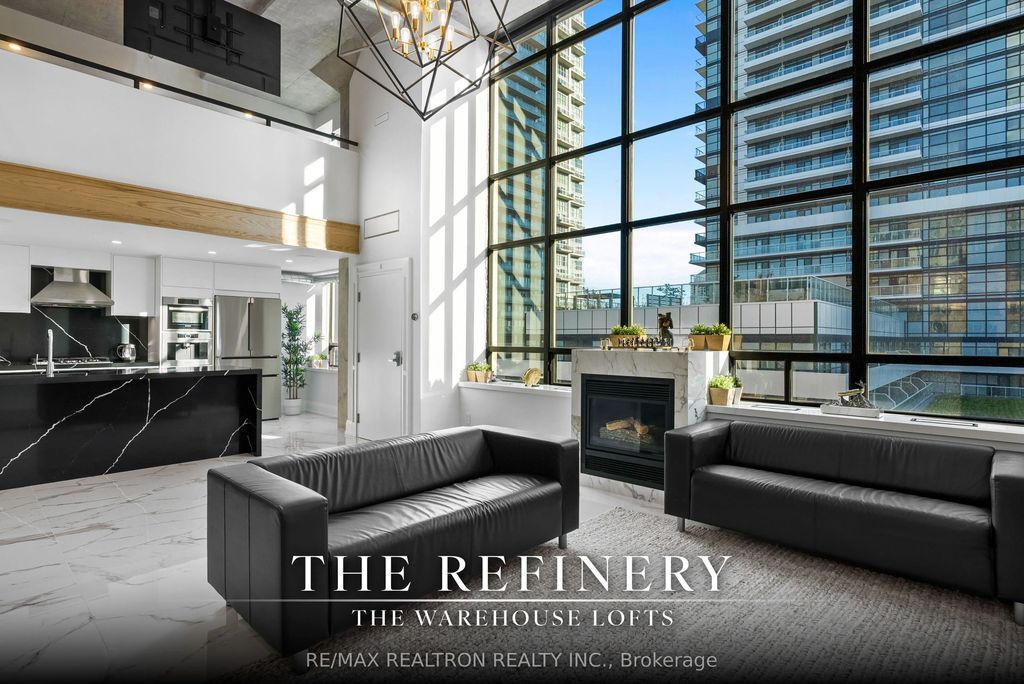 300 Manitoba Street 311, Toronto W06