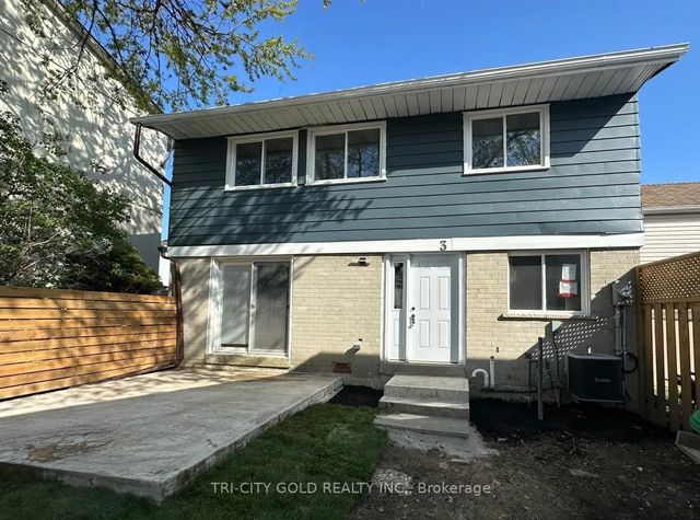 3 Holmstead Court, Brampton