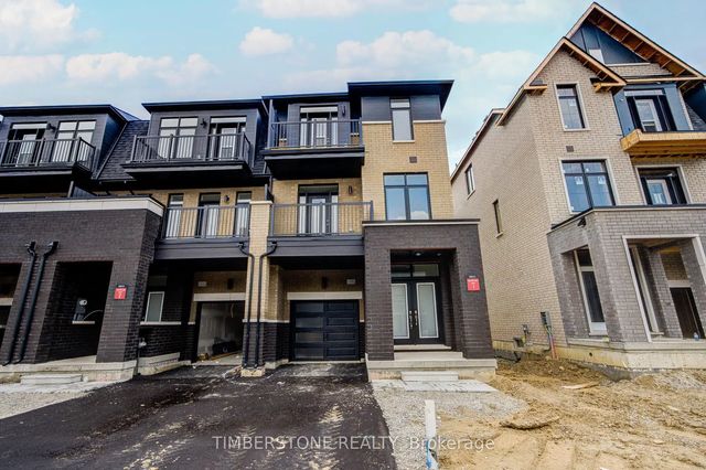 108 Arnold Circle, Brampton
