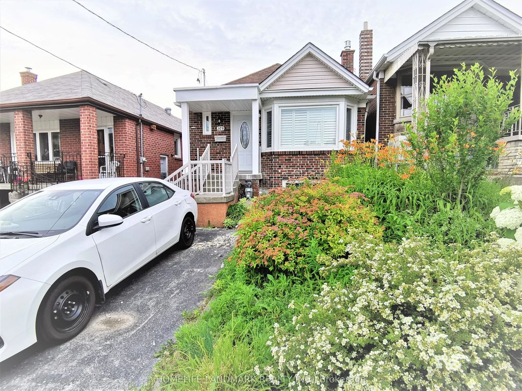 379 Whitmore Avenue Main, Toronto W04
