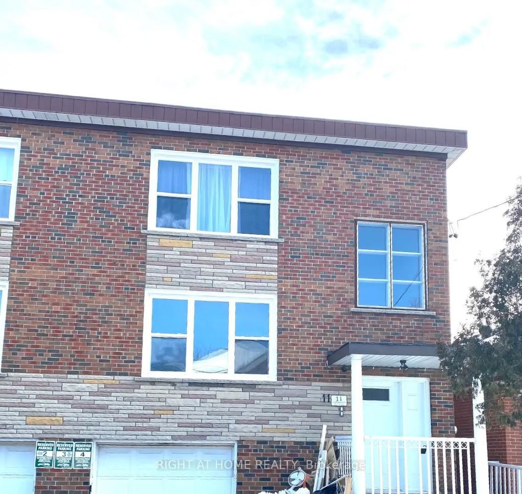 11 Donald Avenue 4, Toronto W03