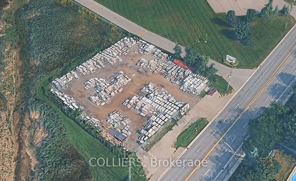 835 Steeles Avenue E, Milton