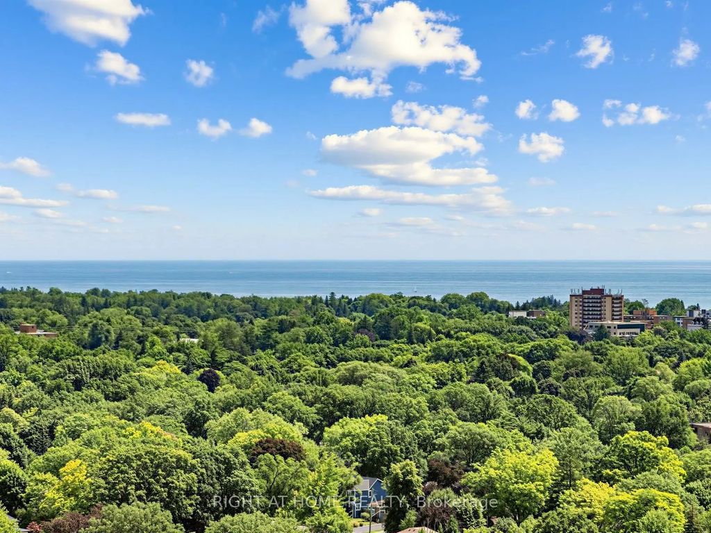 55 Speers Road Lph04 (1804), Oakville