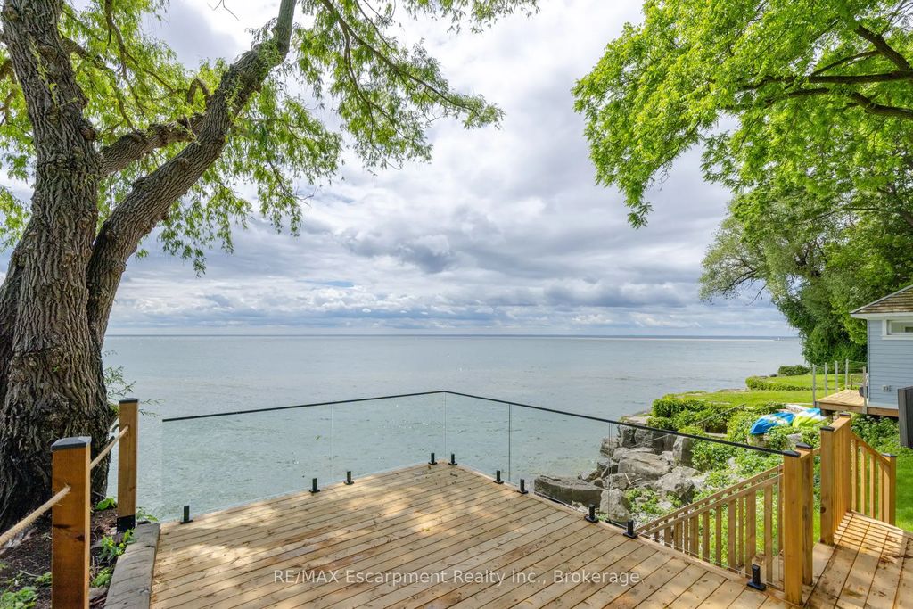 21 Second Street, Oakville