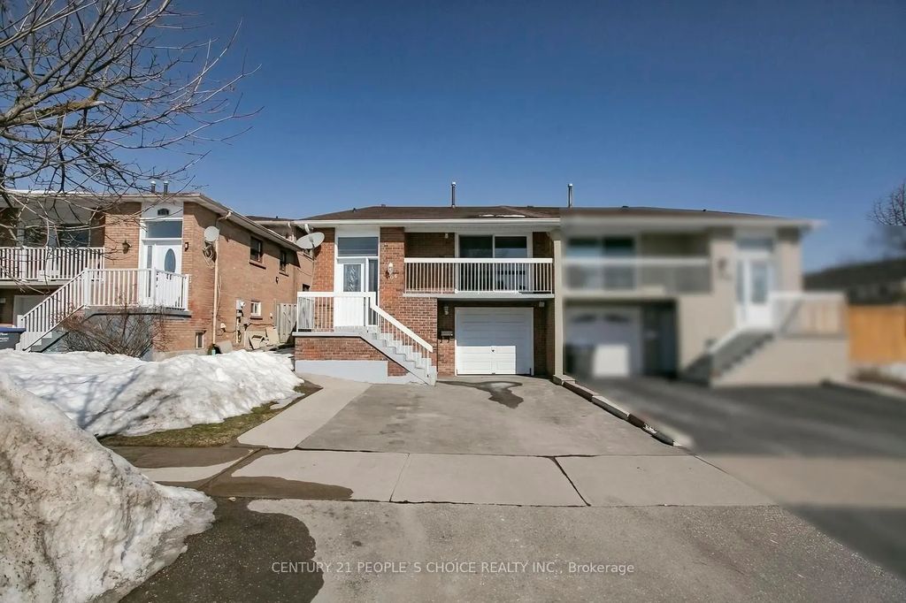 106 Winterfold Drive Lower, Brampton